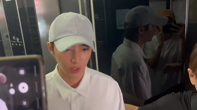 炎亞綸離開時崩潰落淚,並否認曾偷拍性愛影片。