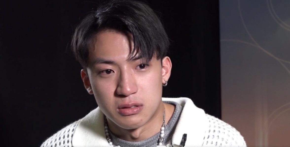 Jackson參賽後自信大減,在鏡頭前不禁落淚。