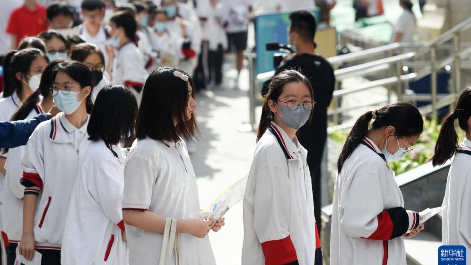 北京市陳經綸中學考點。(新華社)