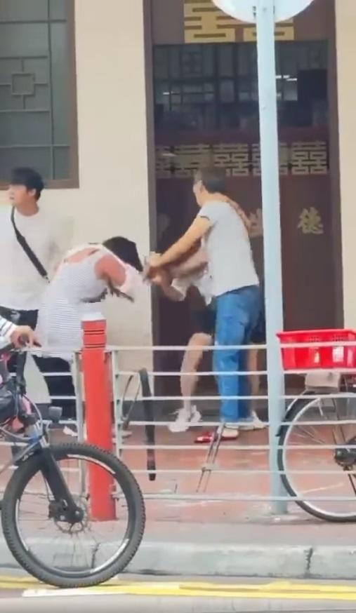 最終演變成4人混戰。(網片截圖)