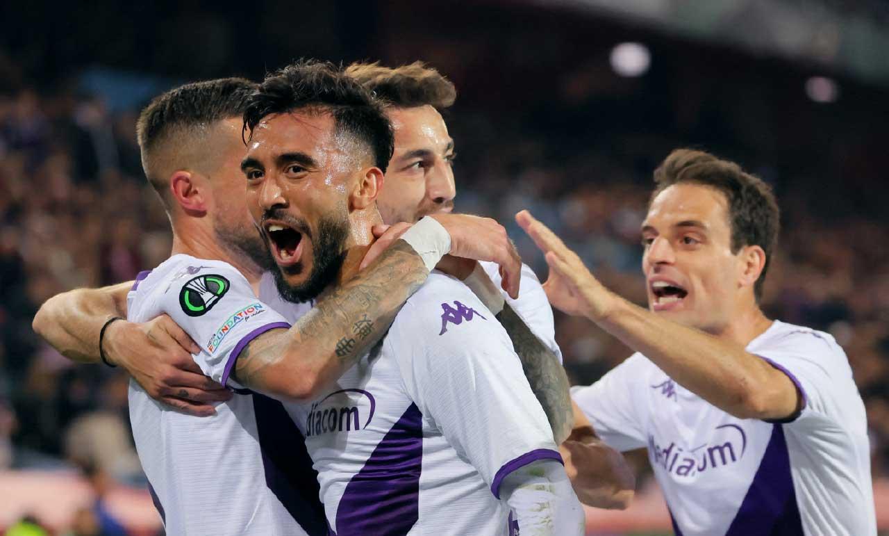 尼高拉斯干沙利斯