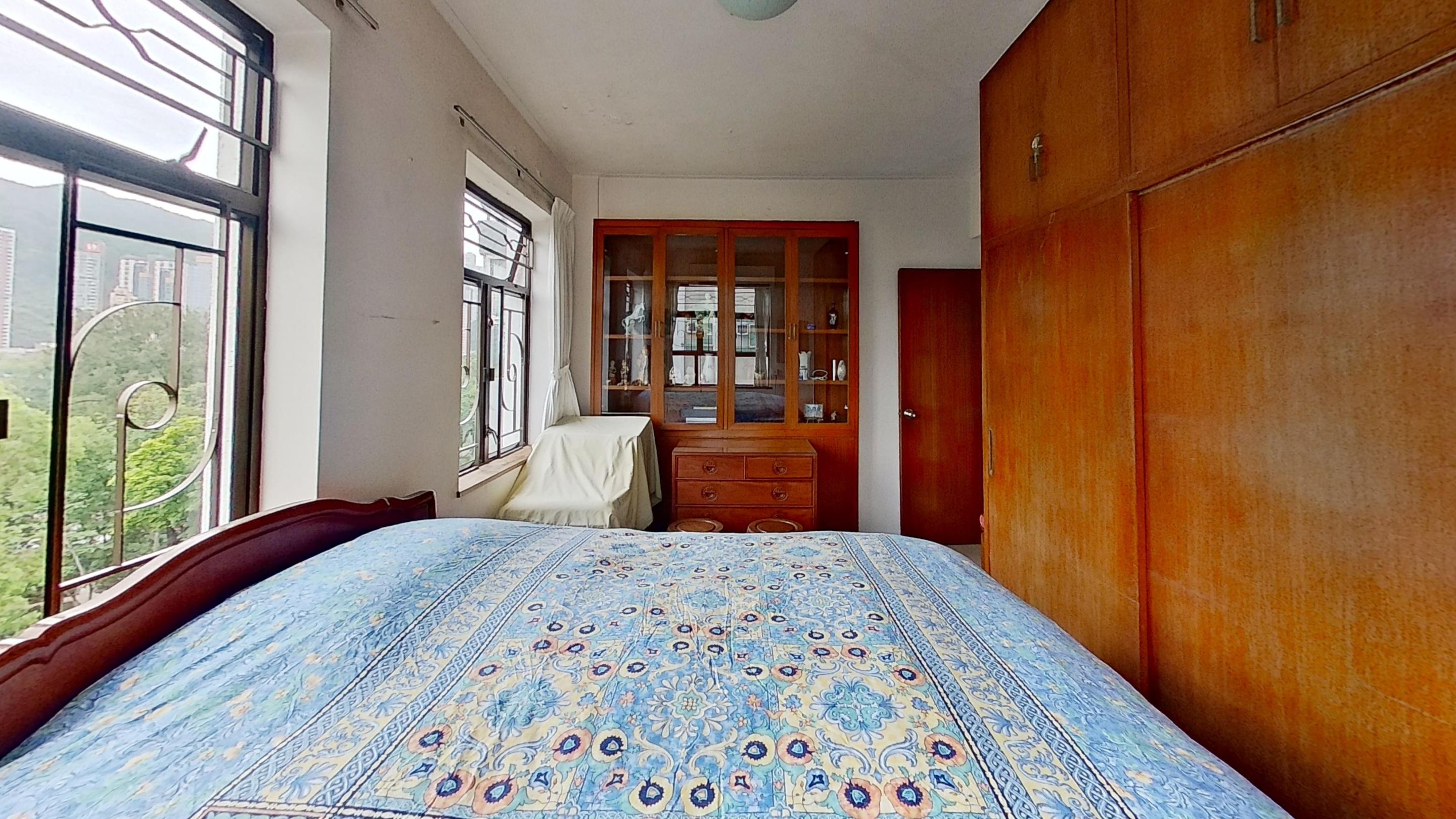 闊大的睡房可擺放大型衣櫃和儲物櫃。