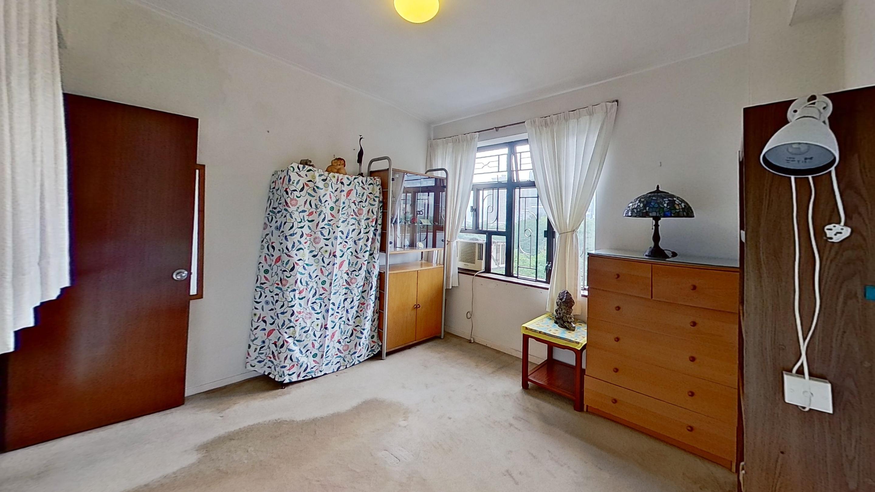 用作儲物房的房間,間隔亦方正闊落,非常實用。