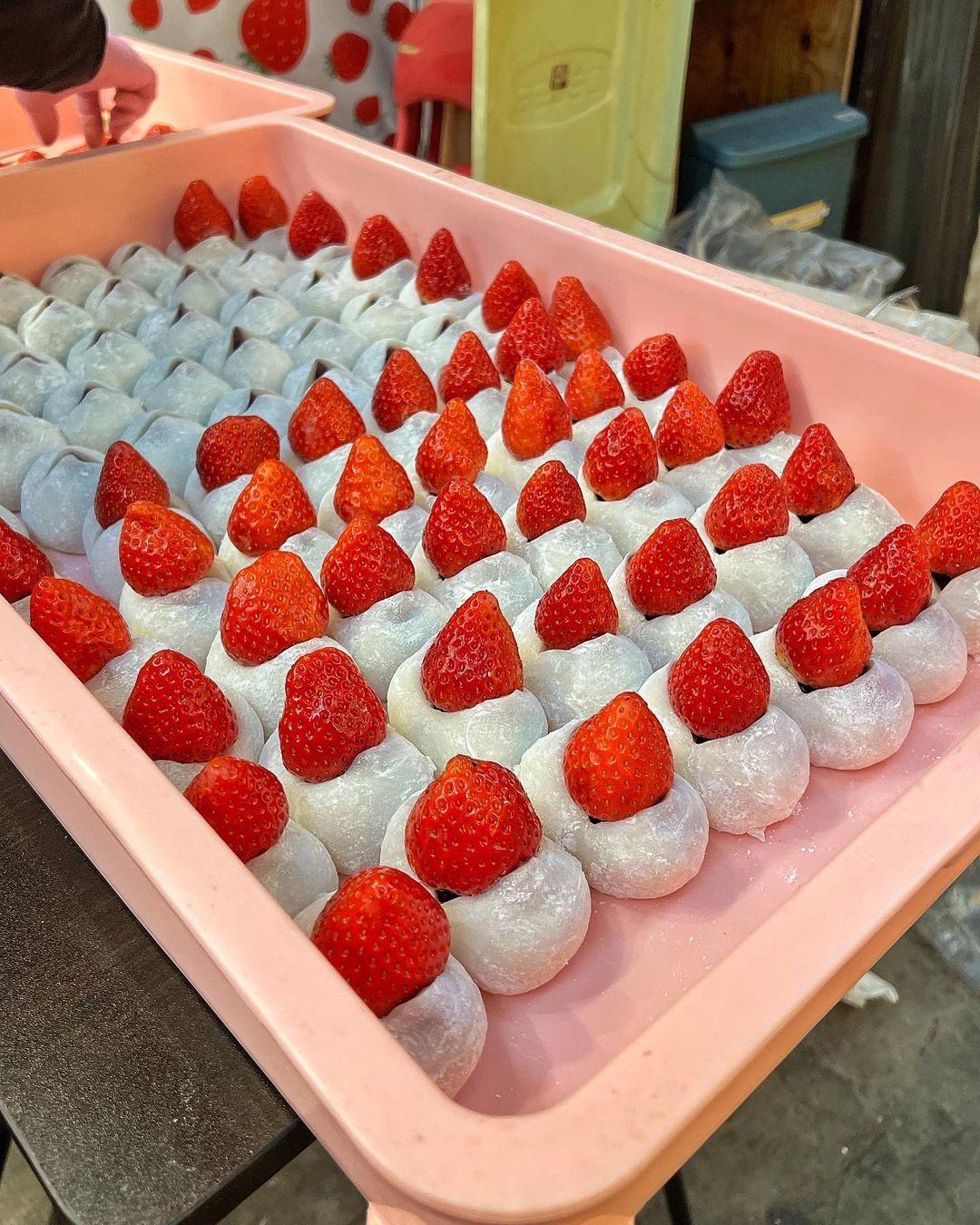 「築地そらつき」專賣草莓甜點(相片來源:instagram:hkfoodelicious)