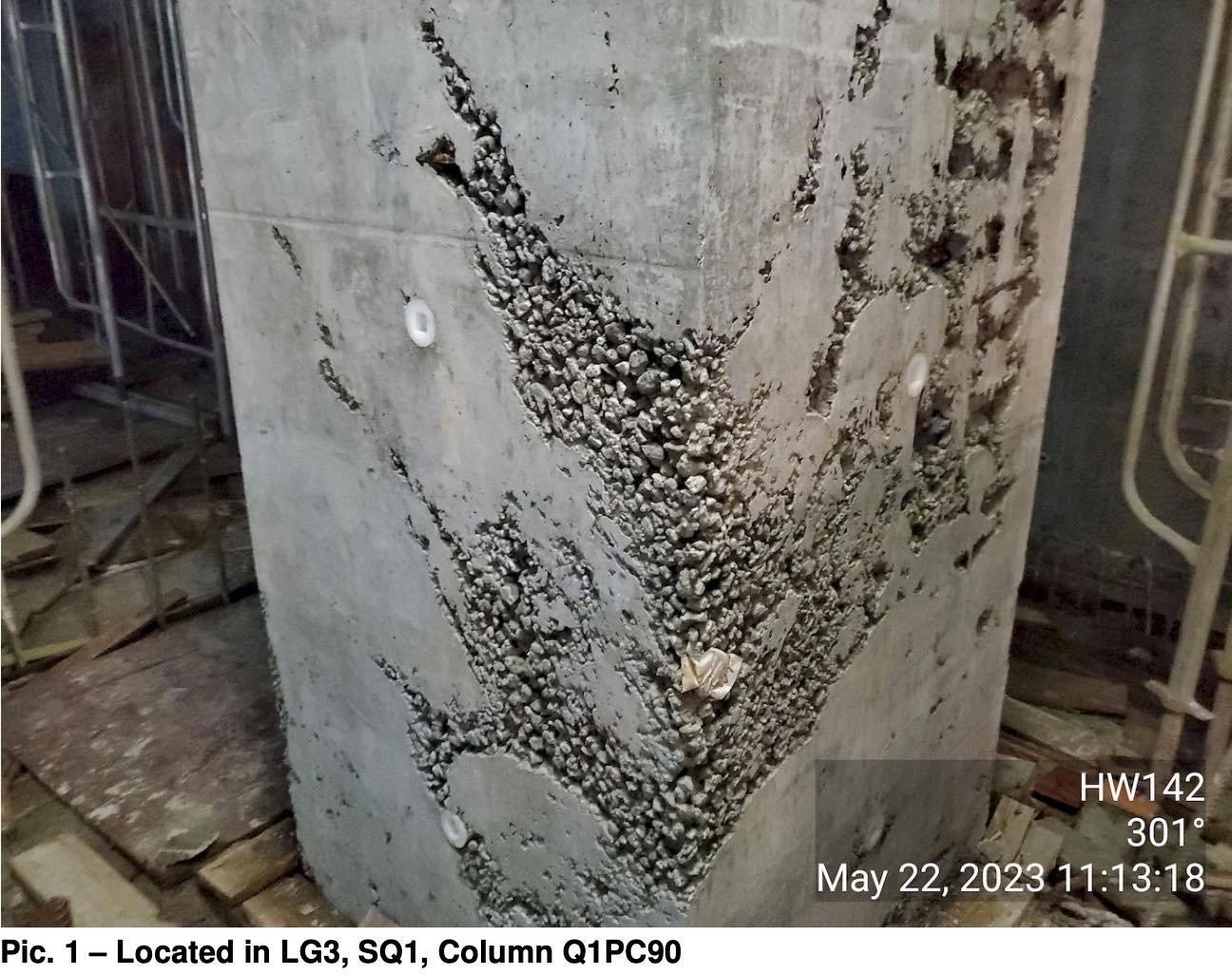 潘焯鴻揭港大校園擴建工程石屎現「蜂窩狀」。(潘焯鴻FB)