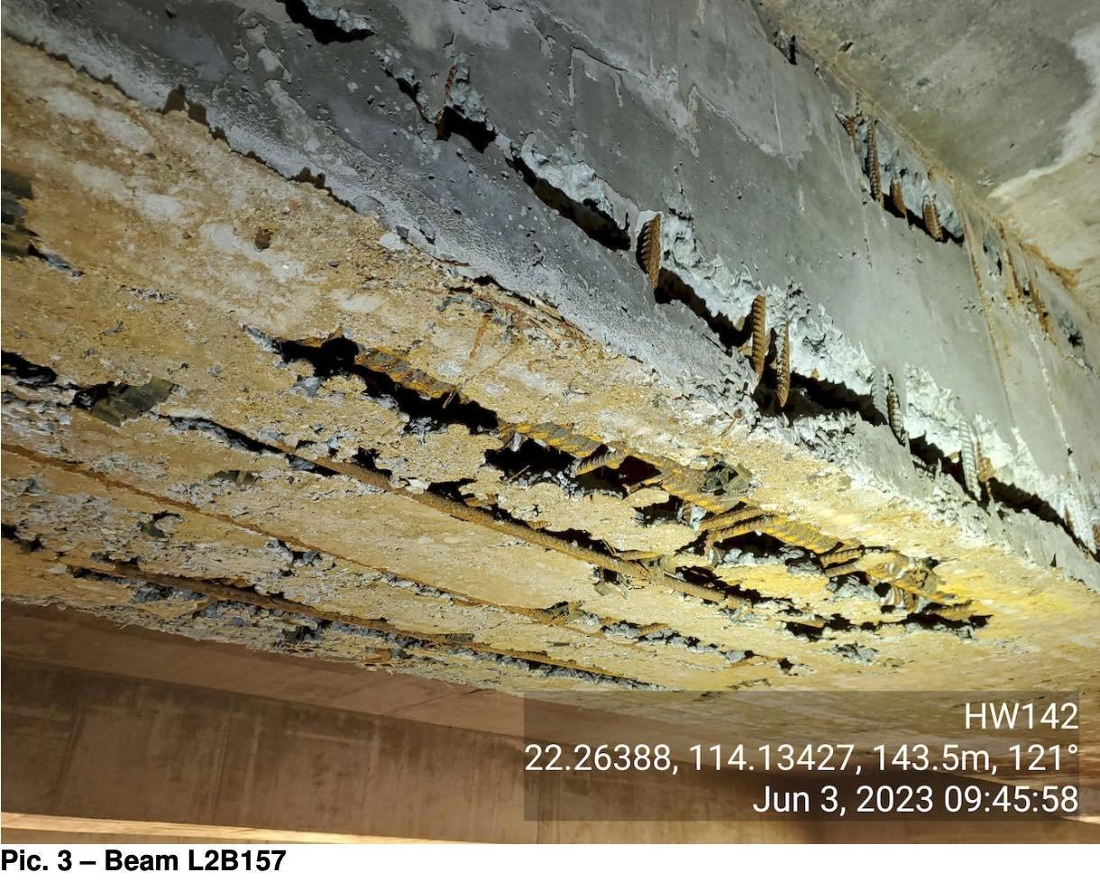 潘焯鴻揭港大校園擴建工程石屎現「蜂窩狀」。(潘焯鴻FB)