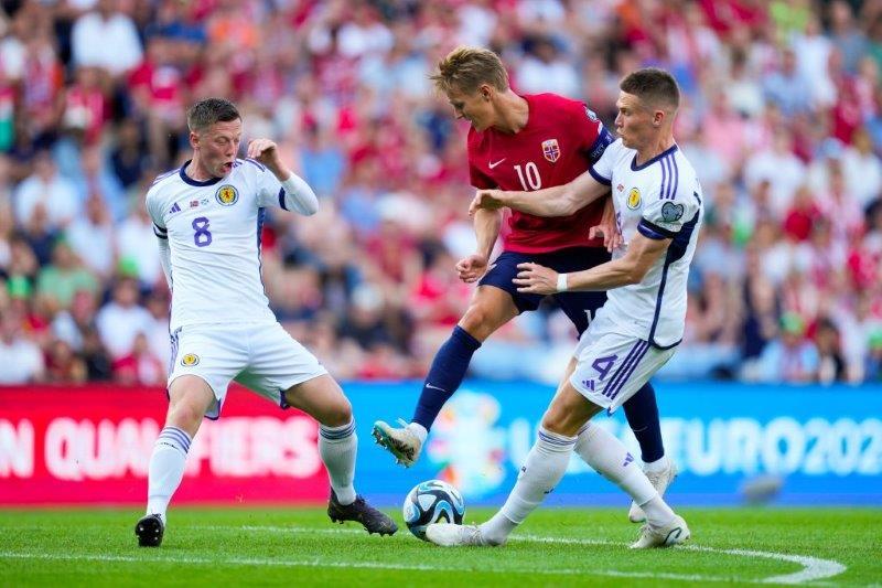 挪威中場奧迪加特