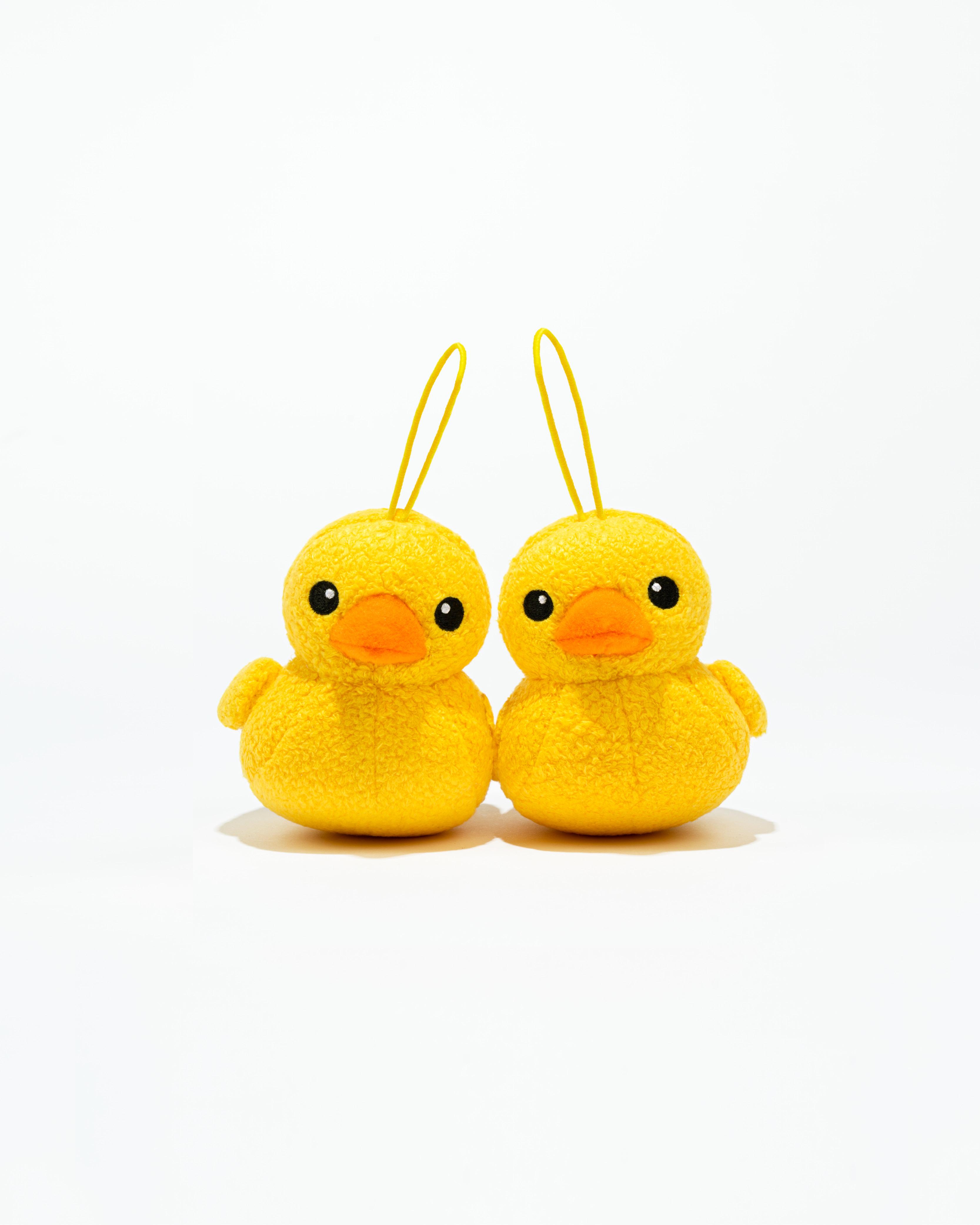 DOUBLE DUCKS 3” 吊飾磁石毛公仔 售價:HK$220