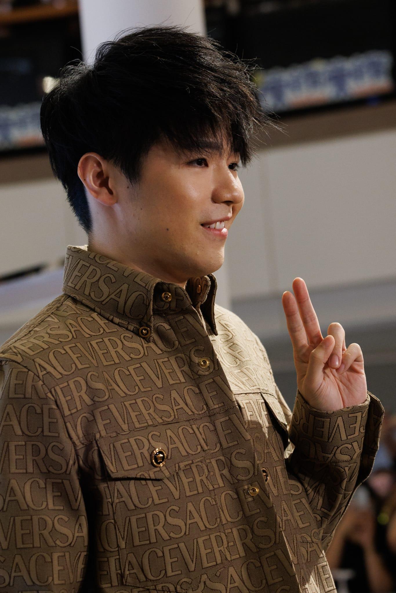 Ian將於6月9日生日,現場大批Hellosss唱歌預祝他生日快樂。(蘇文傑攝)