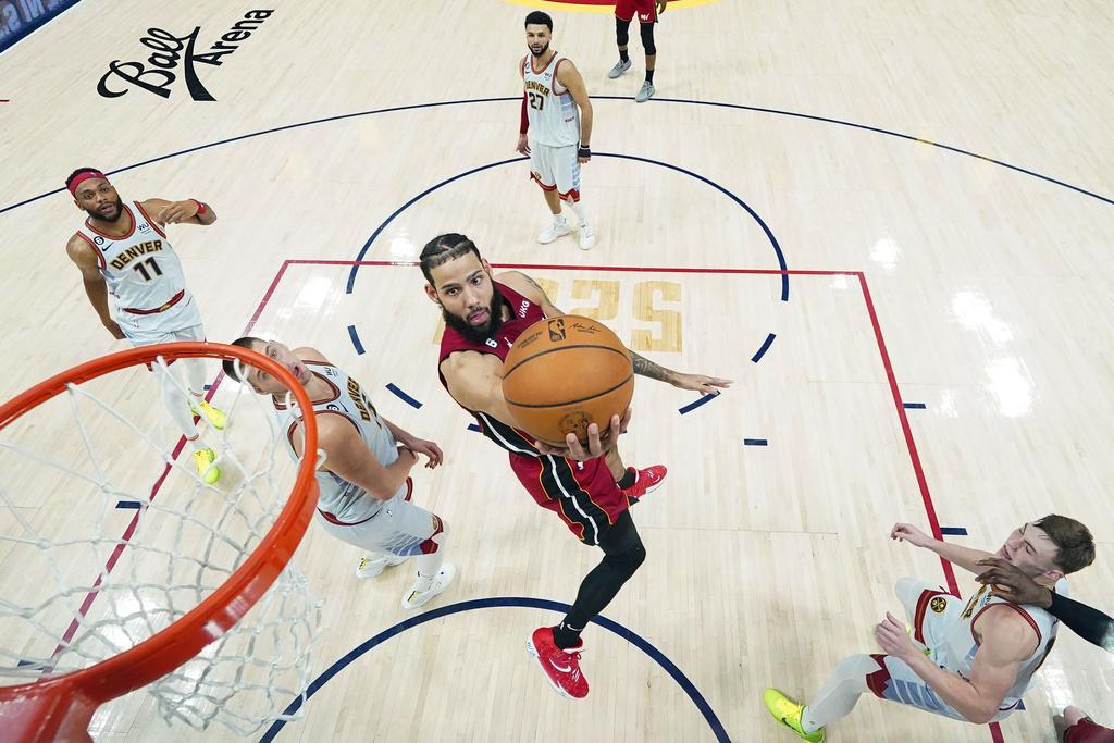 NBA季後賽︱金塊4:1贏熱火 首奪隊史總冠軍 (美聯社)