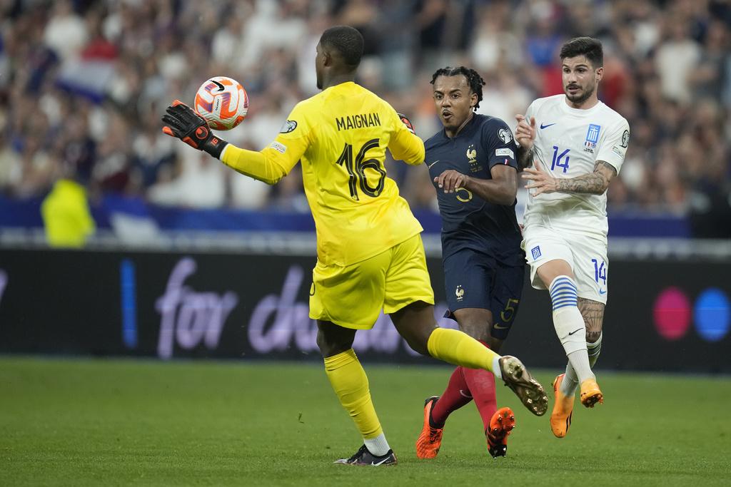 歐國外|法國1:0險勝希臘 麥巴比攻入國家隊第40球 (美聯社)