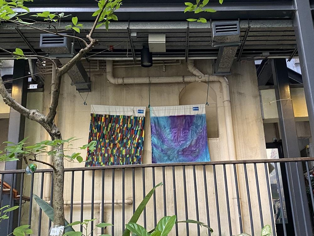 當中四幅壁畫將會於灣仔,包括由聯合國難民署贊助人、林健忠曉陽慈善基金會創辦人林健忠博士借出所位於皇后大道東及聖佛蘭士街的外牆、The Vine Church及藍屋展出。