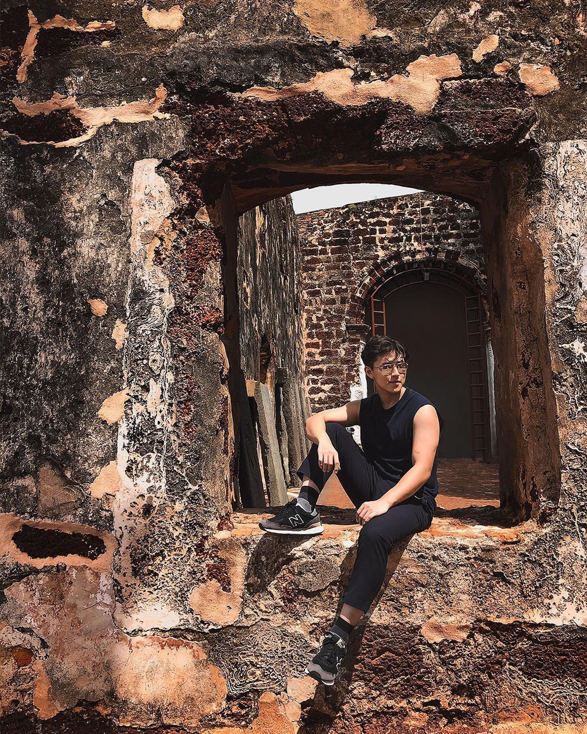 網民認為Agassi樣貌拍得住細佬。