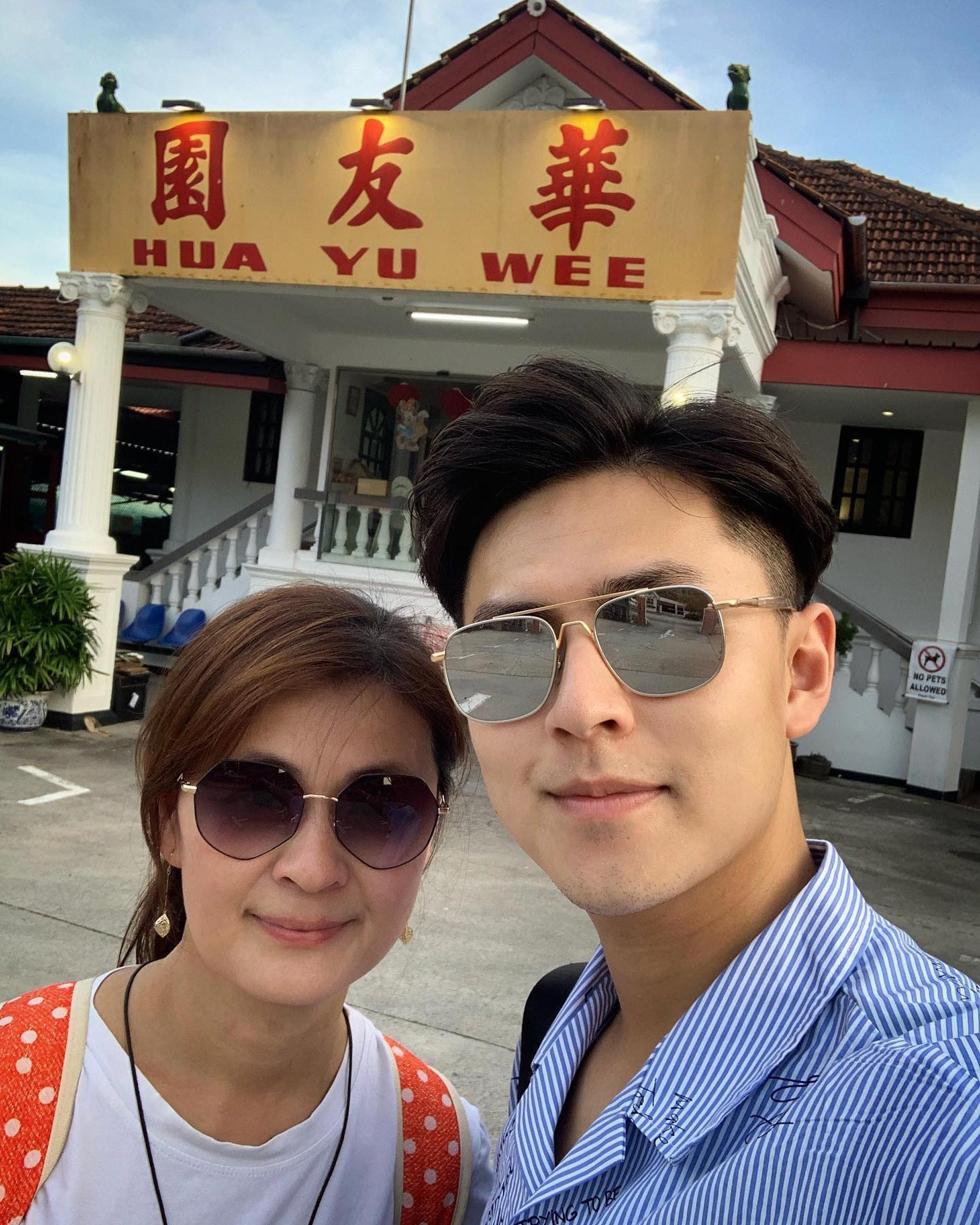 Agassi年前已跟媽咪到荷蘭定居。