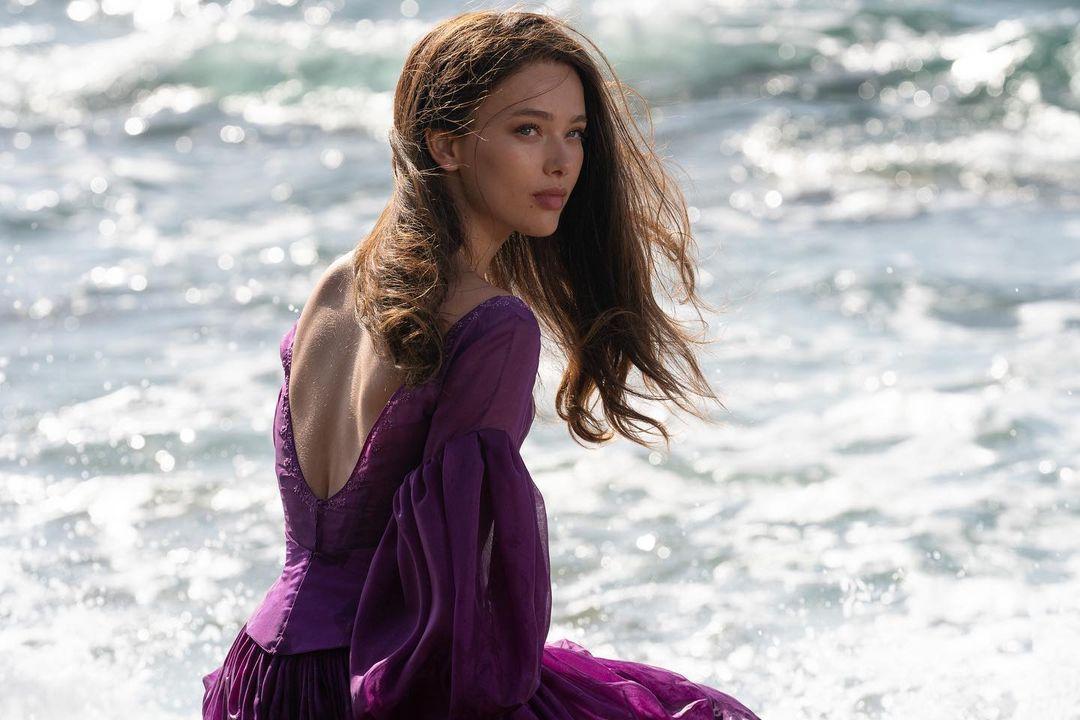 Jessica Alexander飾演烏蘇拉