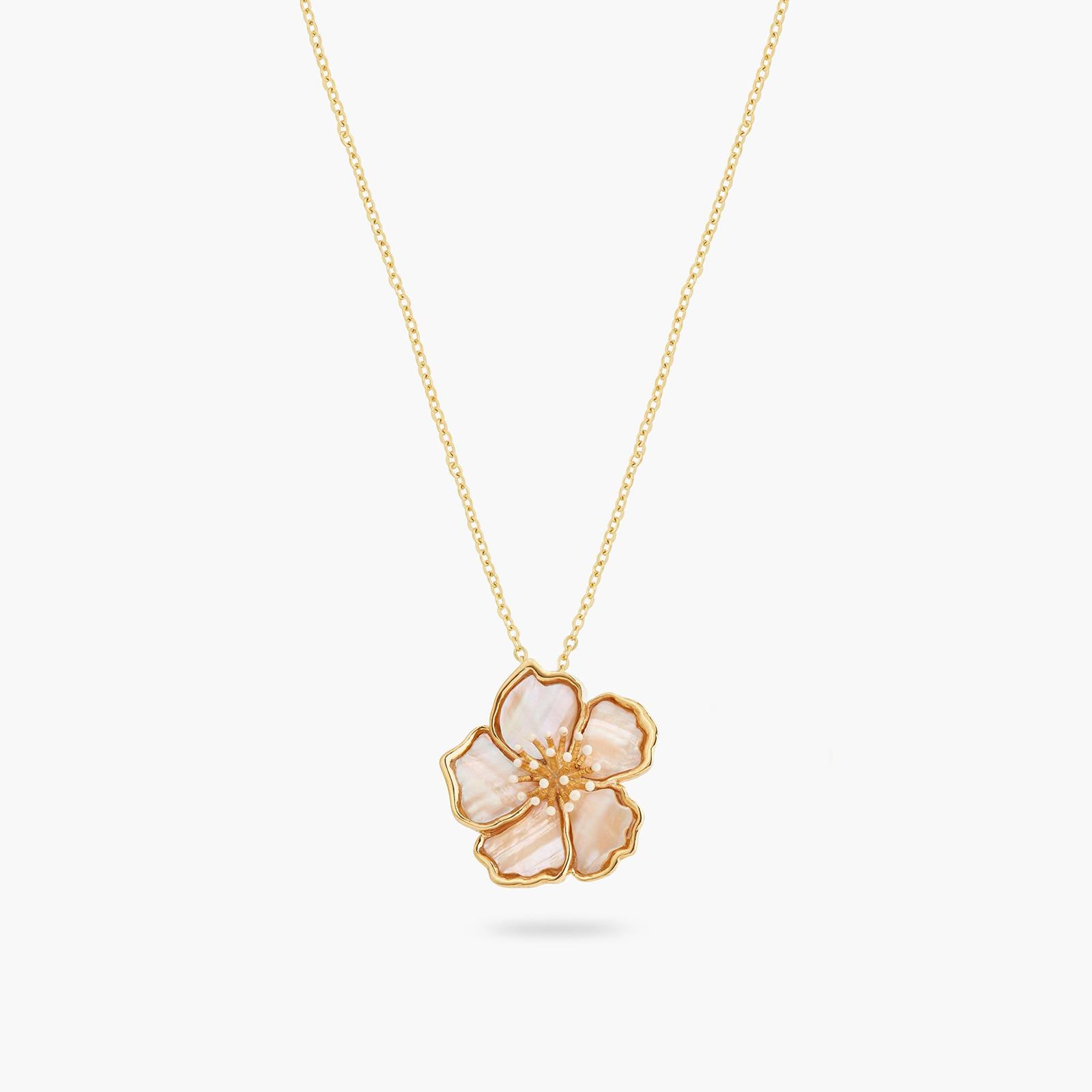 Pearly Stamp系列WILD ROSE MOTHER OF PEARL PENDANT NECKLACE $1,620