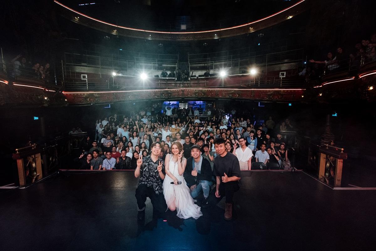 黃妍(Cath)在過去的周末分別於英國倫敦及曼徹斯特,舉行一連兩場Touch Music Live X 黃妍【BLOOMING UNDERWATER 2023 UK TOUR】