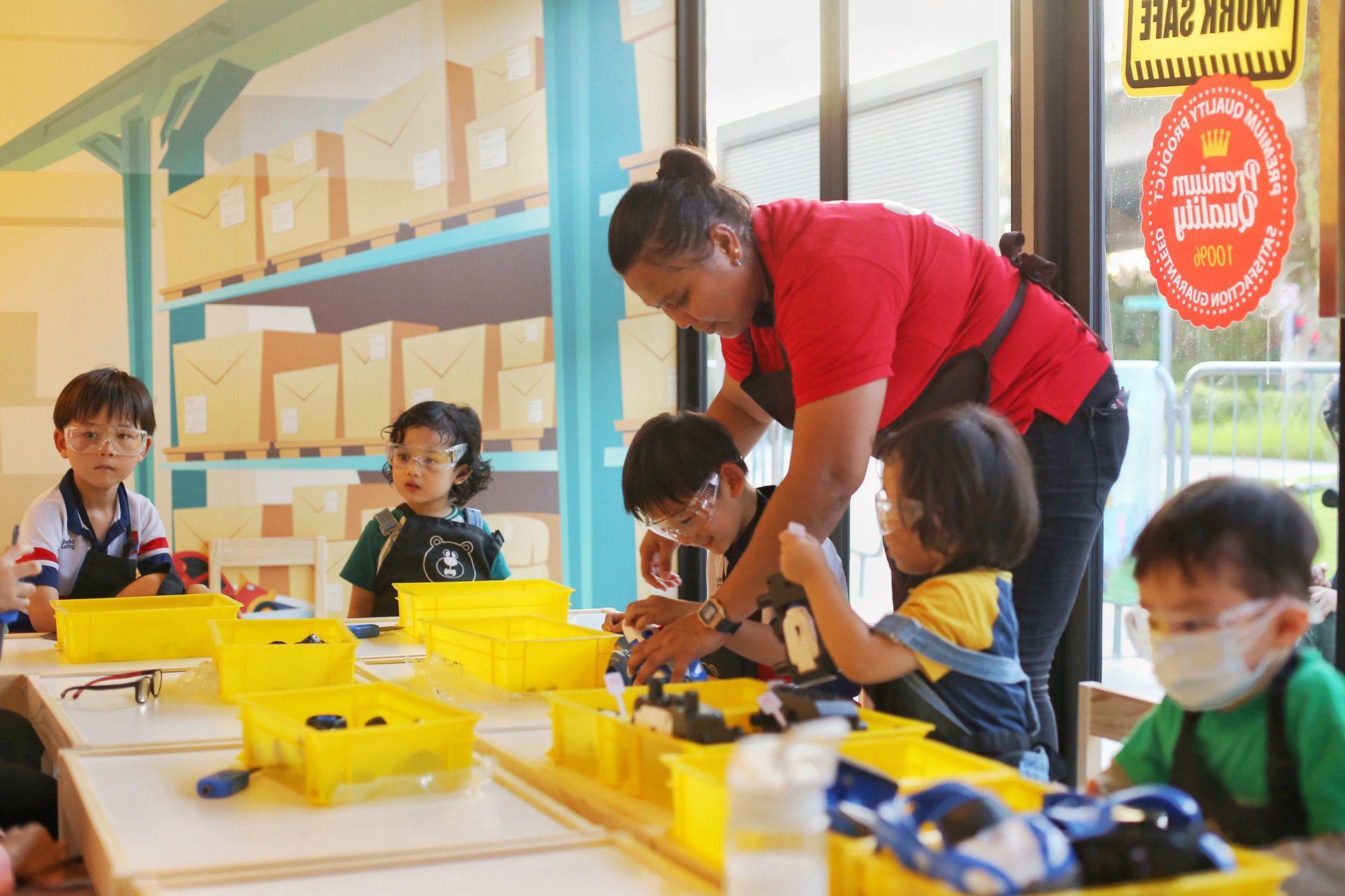 My Little 90's Job Adventure