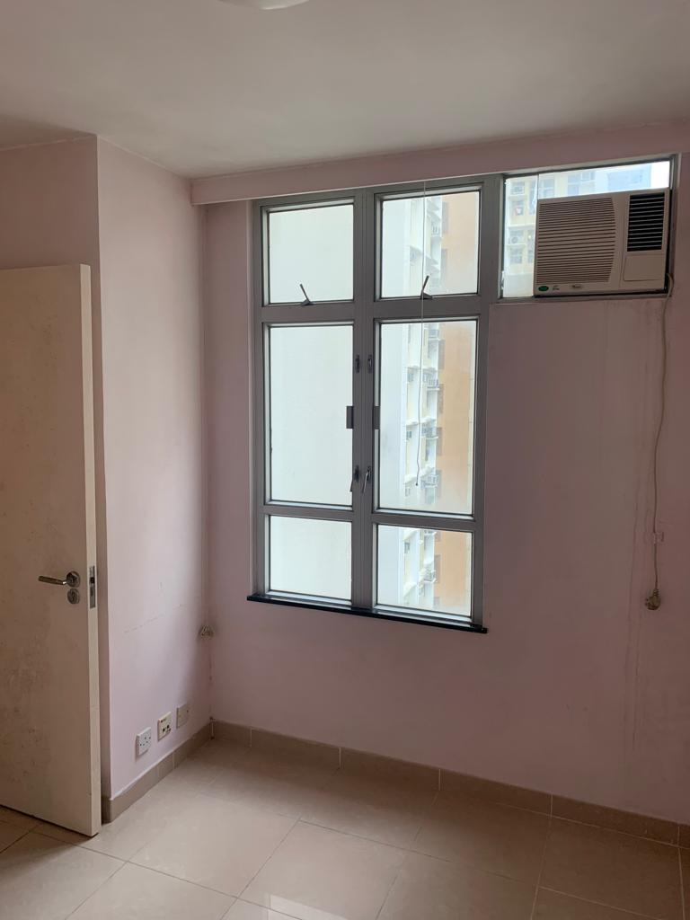 睡房設有大窗,感覺通爽舒服。(代理提供)