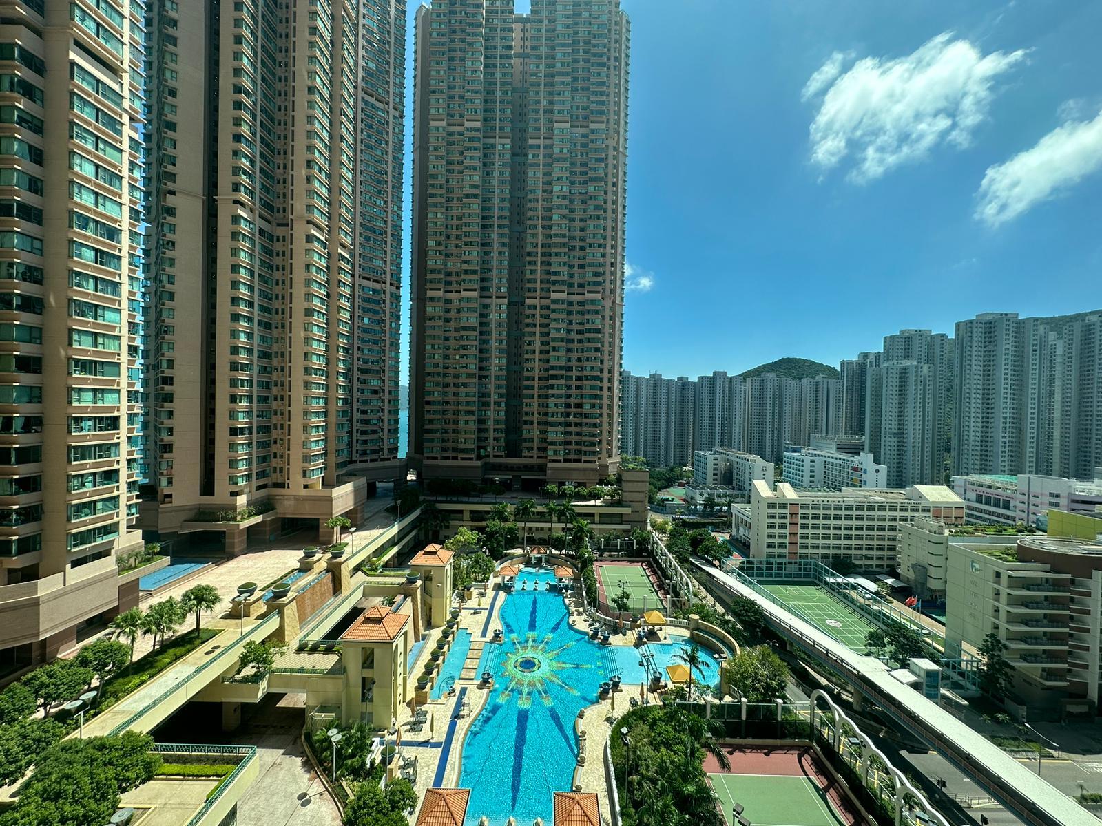 單位可飽覽屋苑歐陸庭園及羅馬泳池,景色開揚吸引。(代理提供)