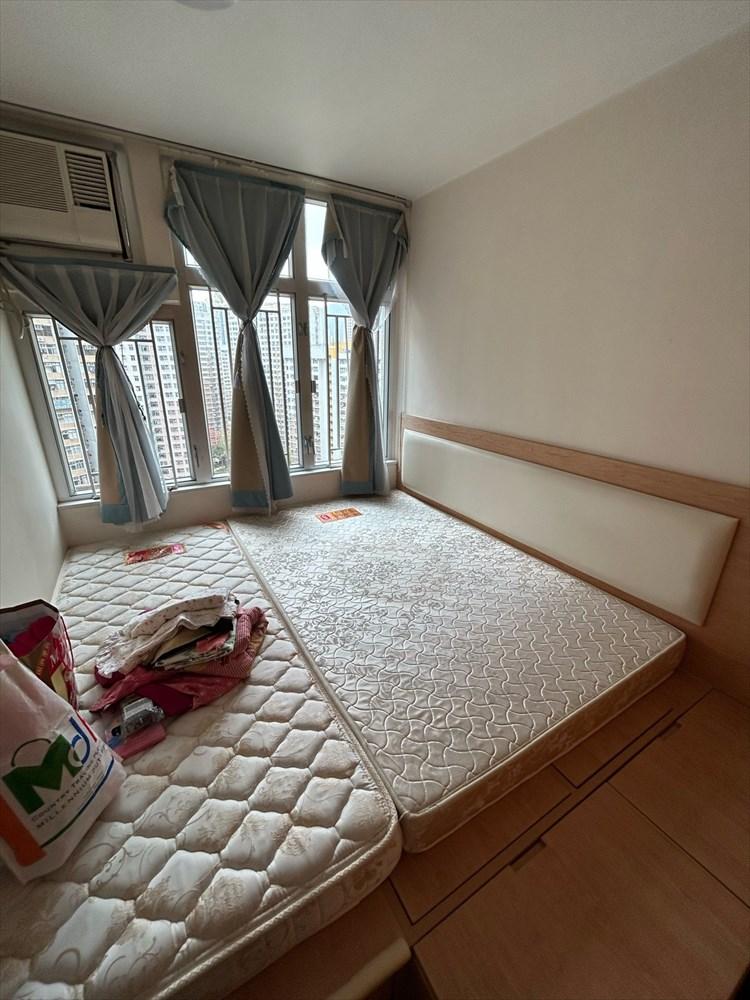 主人房設有地台,收納空間大為提升。(代理提供)