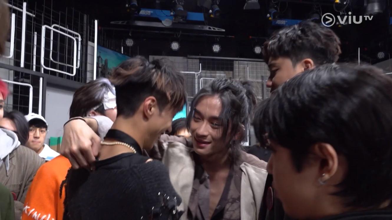 Tiger的好兄弟Nathan感觸落淚。