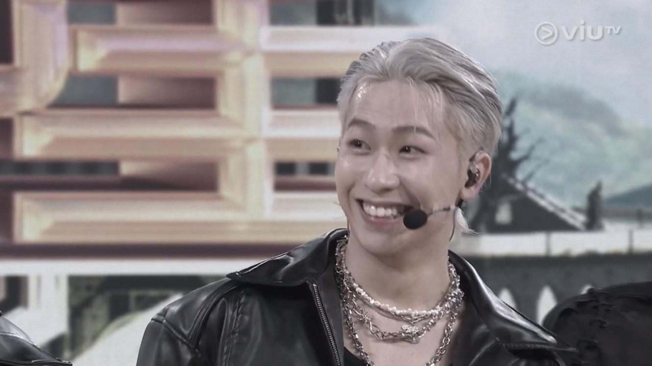 Adams外型曾被評判大讚指似BIGBANG成員太陽。