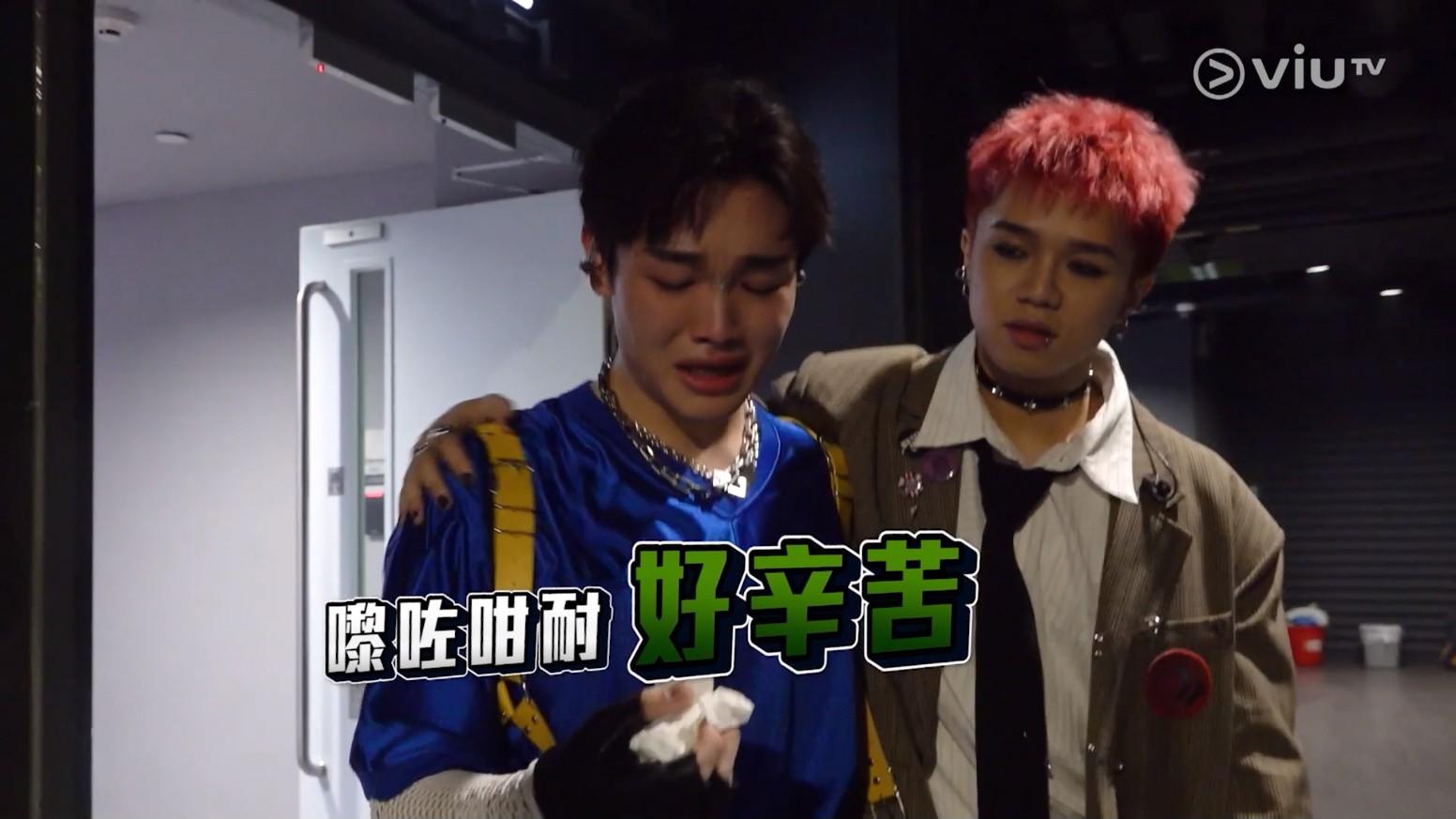 Owen在後台表示嚟咗咁耐好辛苦,睇到觀眾都嘆心噏。