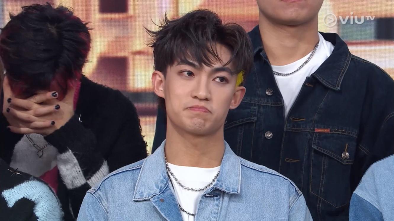 陳健安與陳蕾宣布Hayson被淘汰時,表示他在海選時獲四個導師一致睇好。