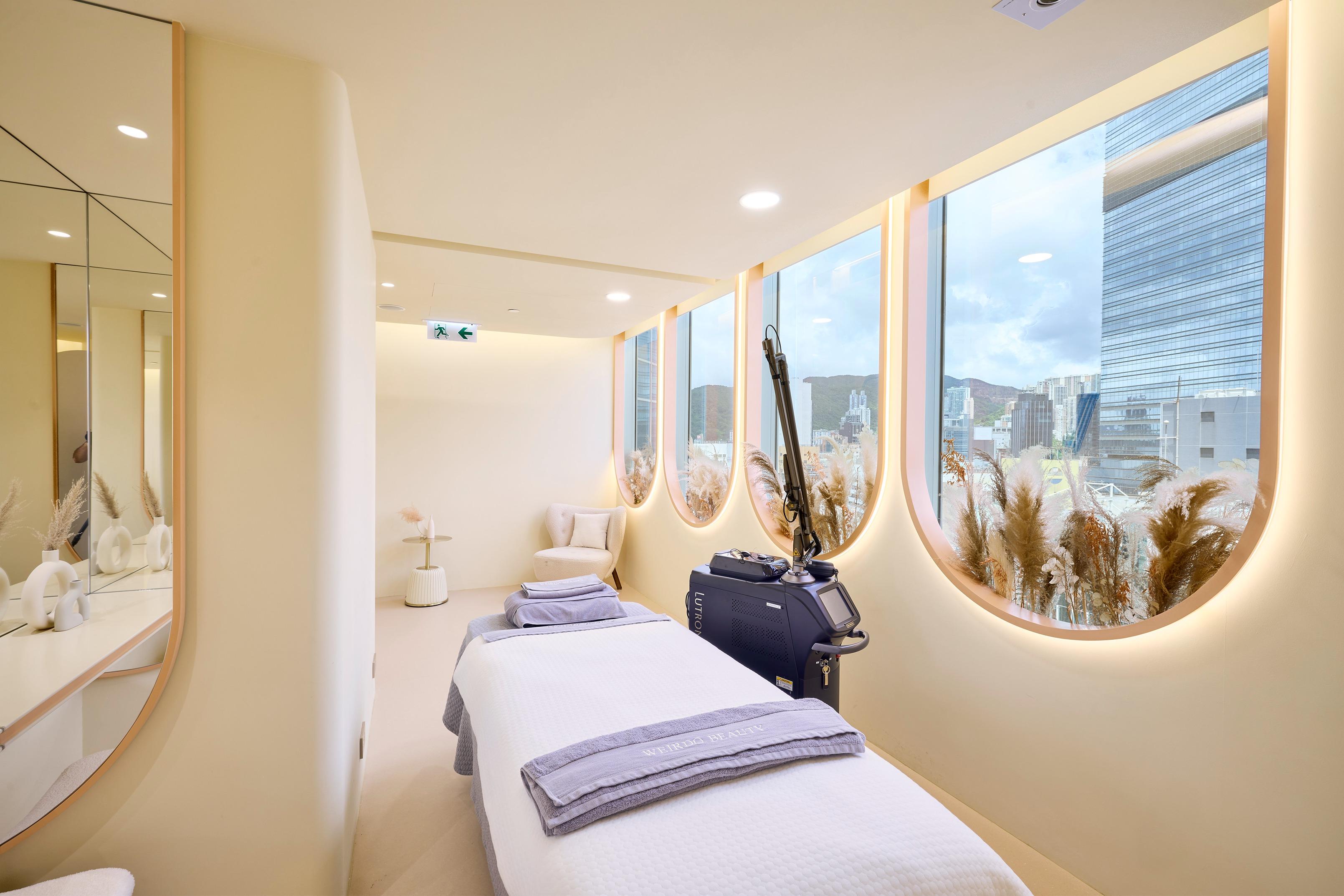 Weirdo Beauty設有10間獨立美容房