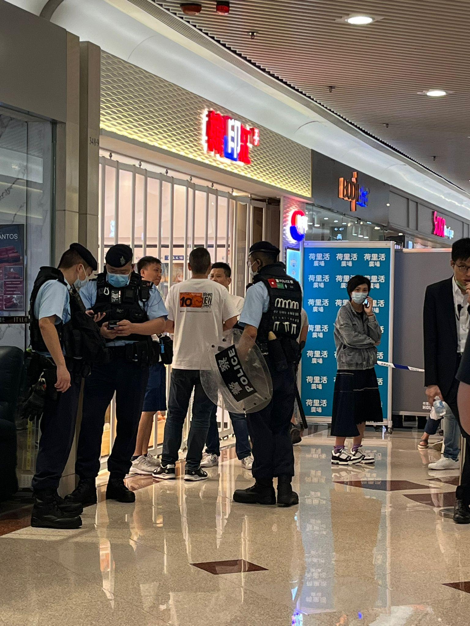 鑽石山荷里活廣場斬人案增至2死 閉路電視片段揭行兇過程 (持續更新)