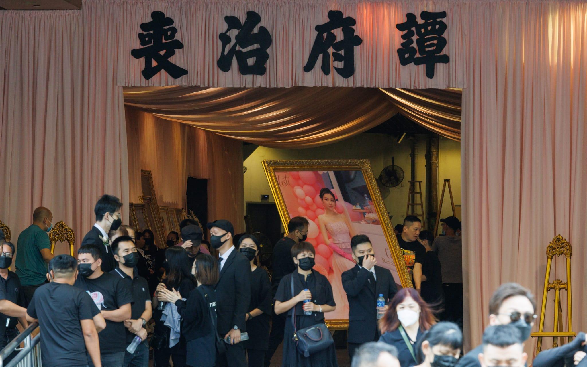 蔡天鳳碎屍案︱親友今早瞻仰遺容最後道別 靈柩送寶蓮寺火化