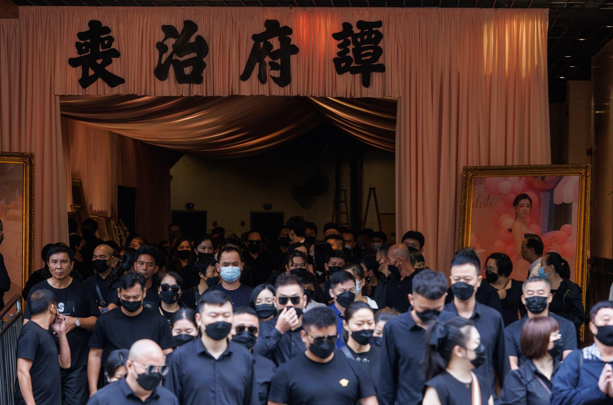 蔡天鳳碎屍案︱親友今早瞻仰遺容最後道別 靈柩送寶蓮寺火化