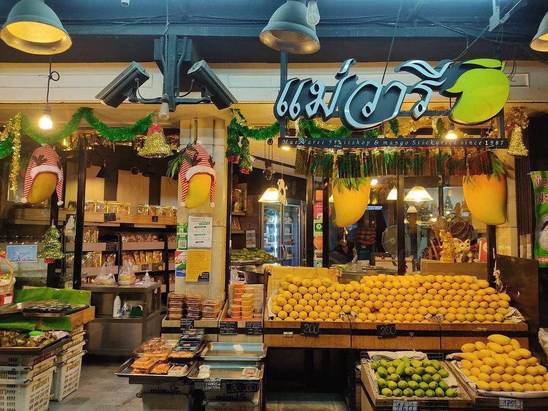 Mae Varee (ig @maevareeofficial)