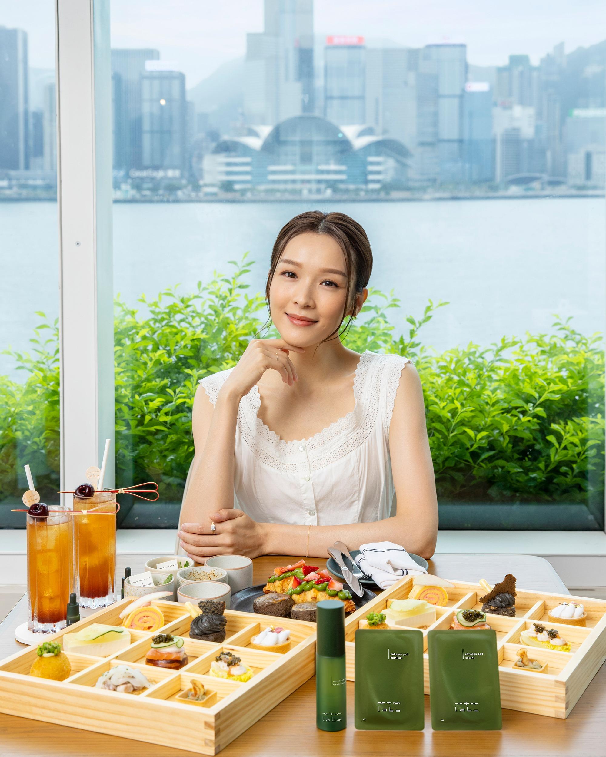 品牌友好李佳芯及梁嘉琪閨蜜相聚,率先出席品牌發布茶聚專場,細味「量膚定制」的悠閒時光。