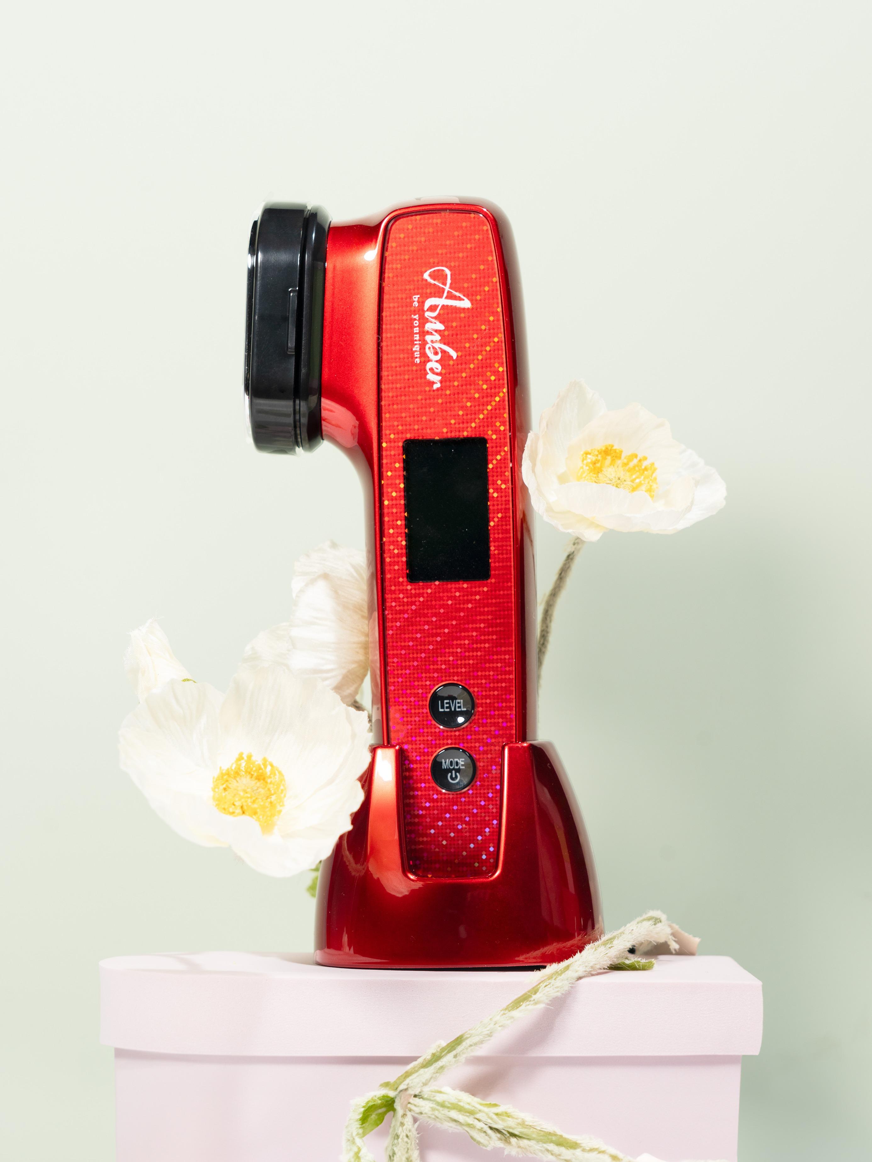 「AMBER be younique」6效美容儀 $4,688