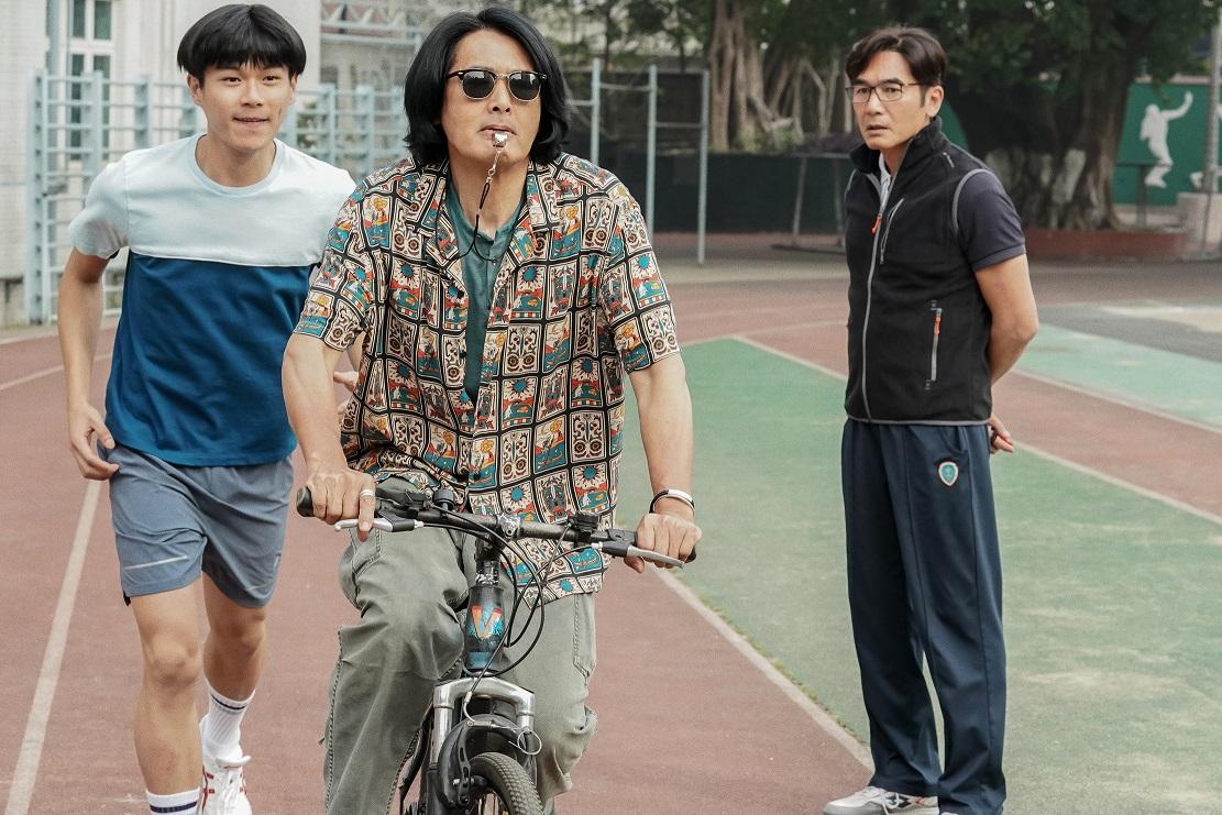 柯煒林拍《別叫我"賭神"》前,獲發哥接送練跑。