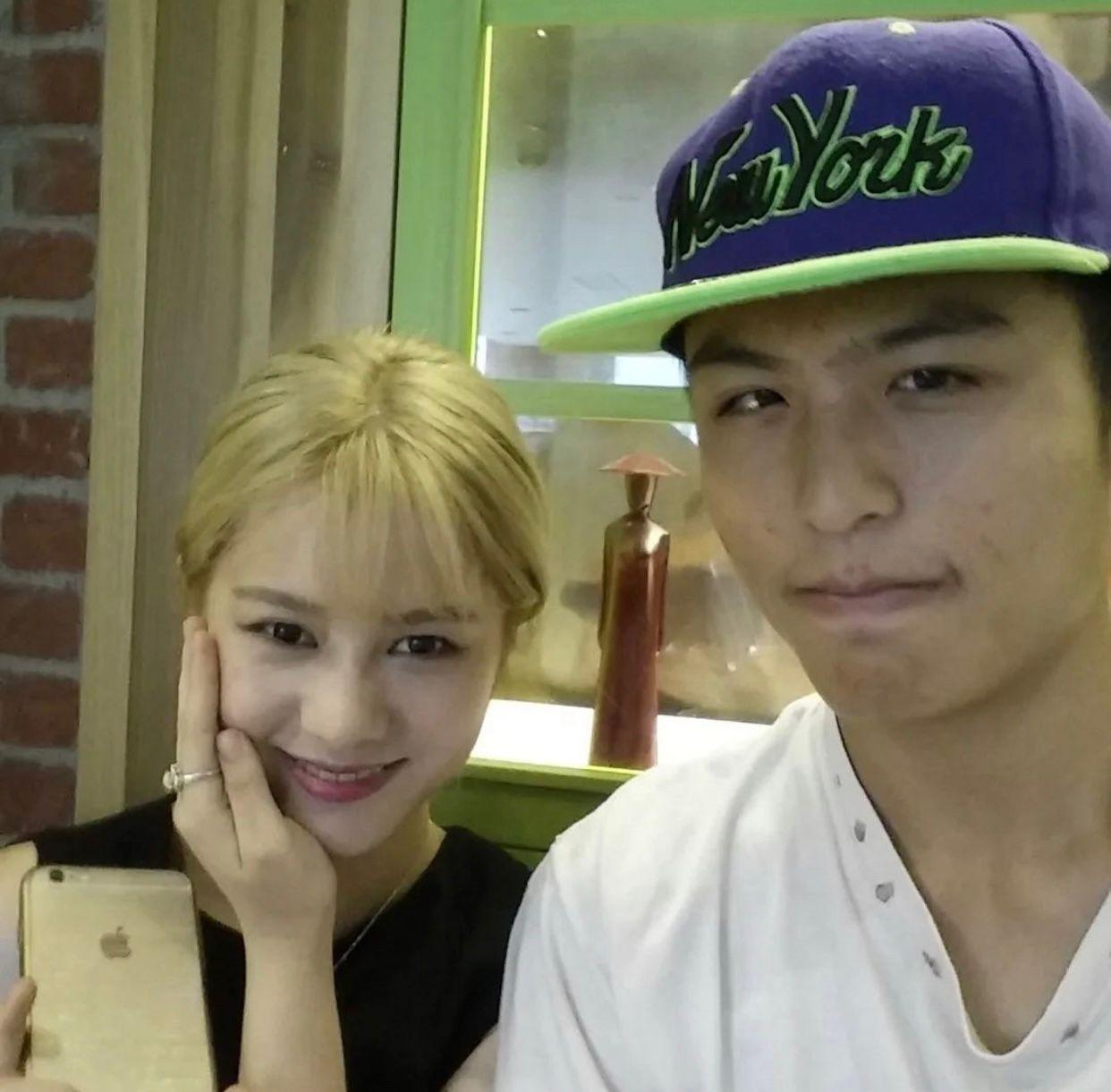 劉馬車出PO聲稱與鄧月平曾經有過一段情。