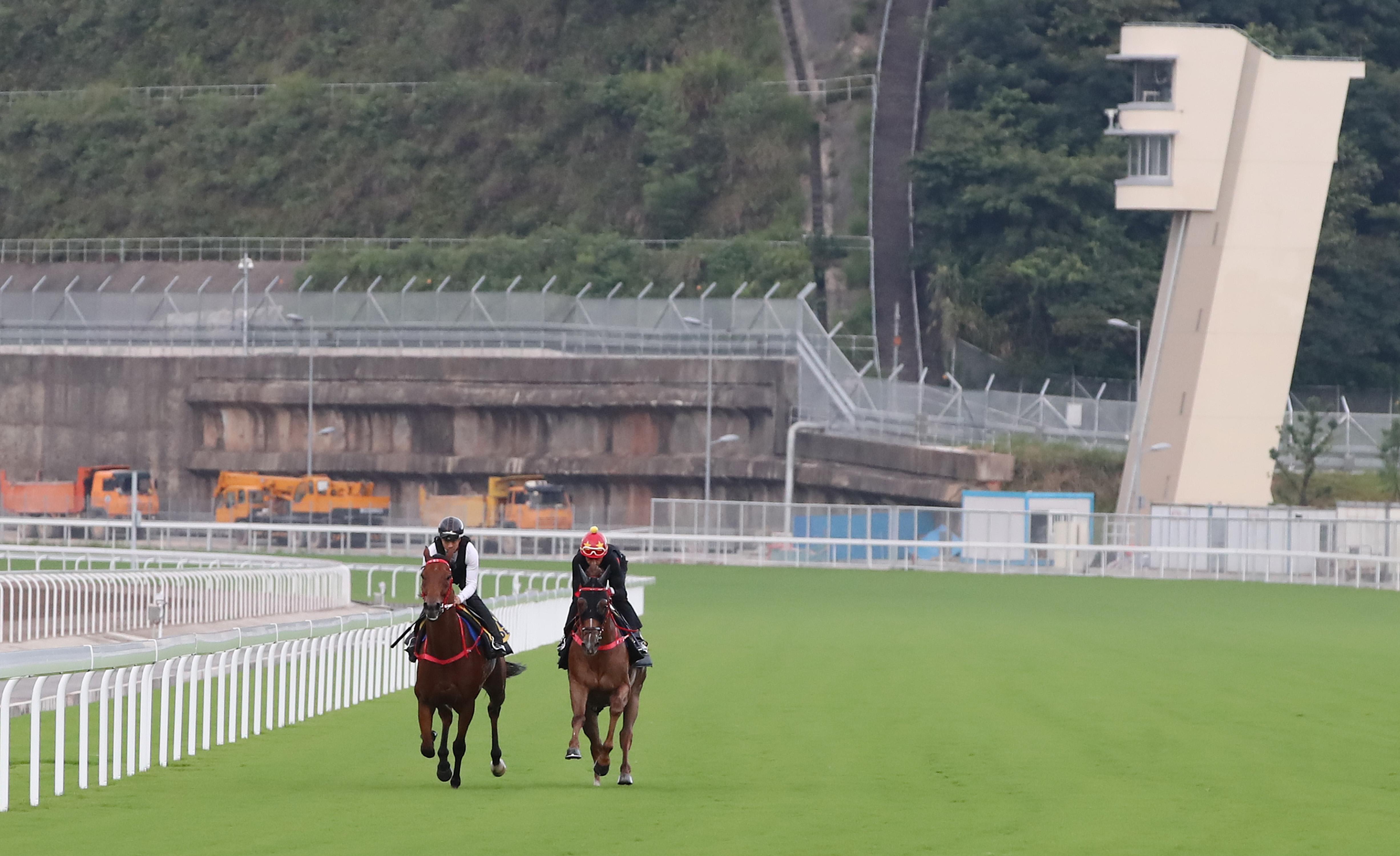 從化馬場的訓練及競賽設施均達世界級水平。