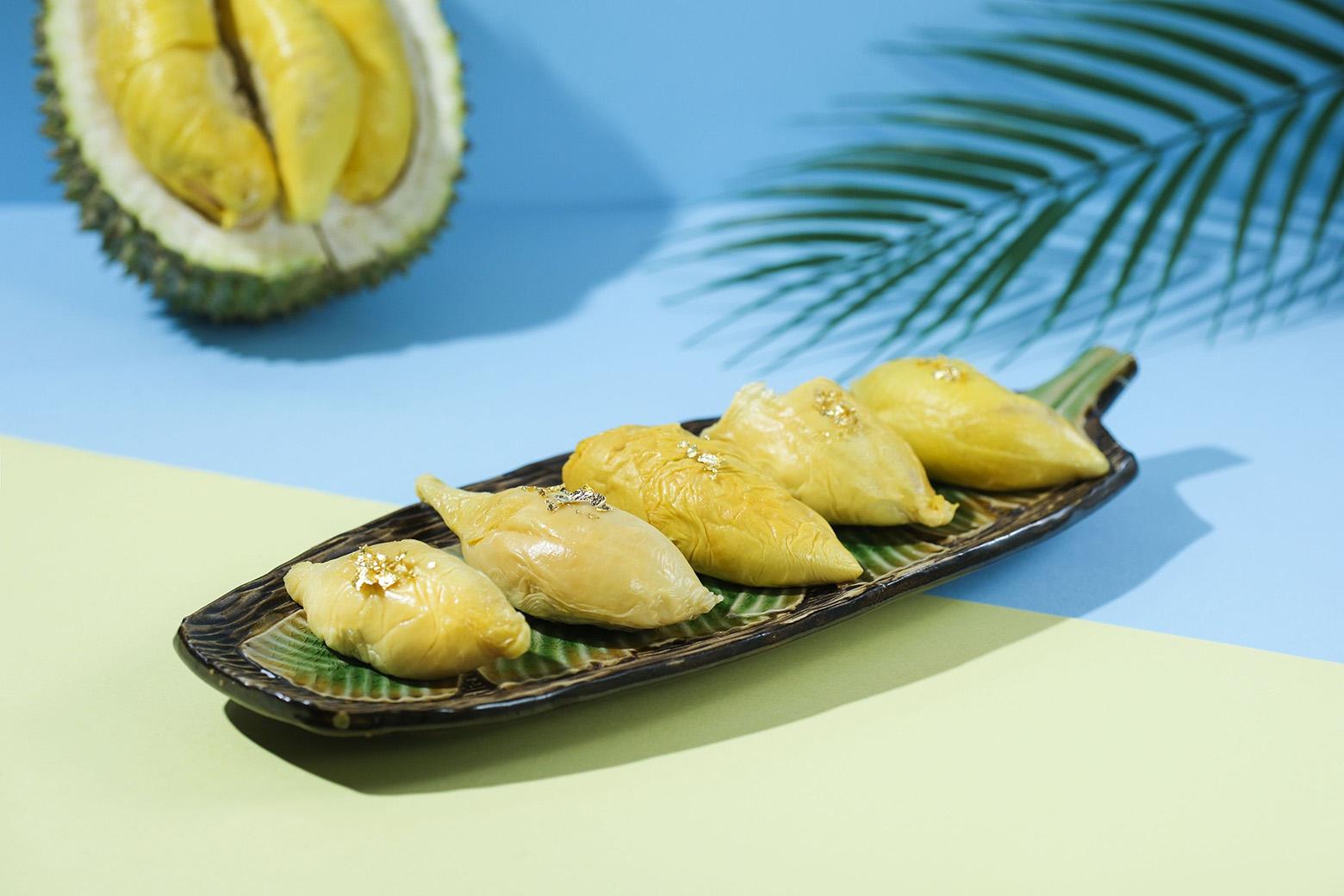 果肉拼盤共有5款不同品種的榴槤。