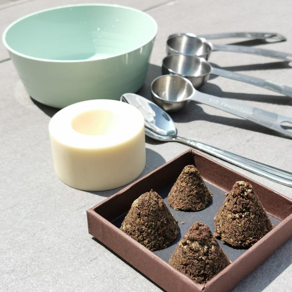 本地社企「綠行俠」一直致力推廣咖啡渣的不同用途,例如製作肥皂及蚊香。