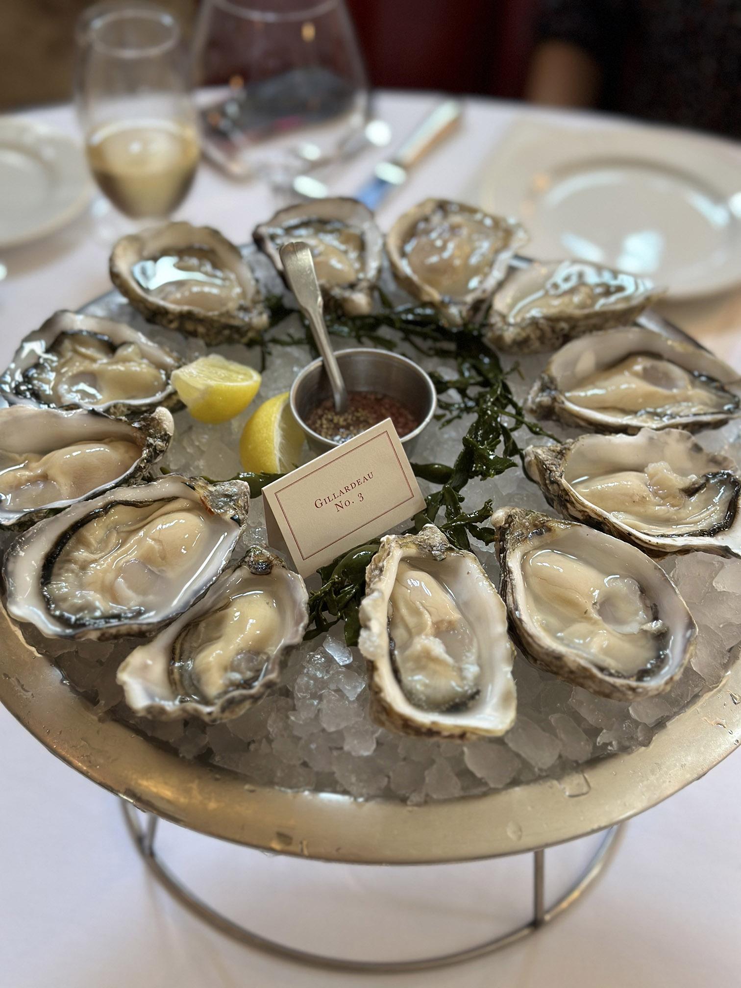 生蠔用上法國Gillardeau No. 3,配合餐廳品位。