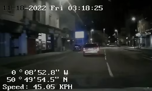 英國治安|警方追蹤到涉案汽車。(互聯網)