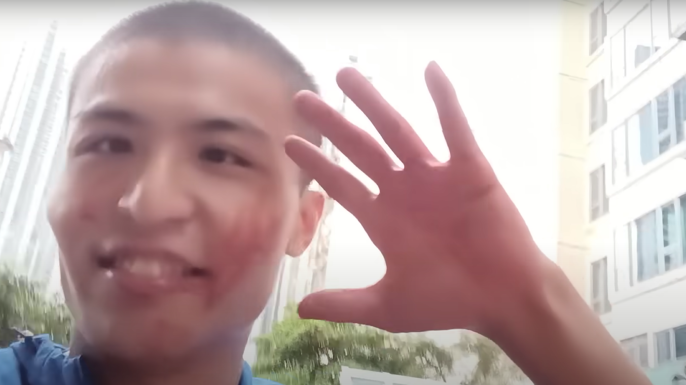 劉馬車在Youtube拍片向香港人道歉,及後自首。(youtube截圖)