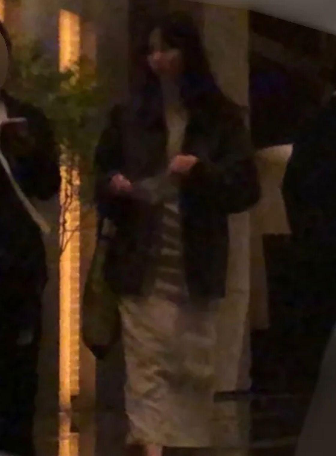 西野七瀨不時到男友寓所密會及過夜。