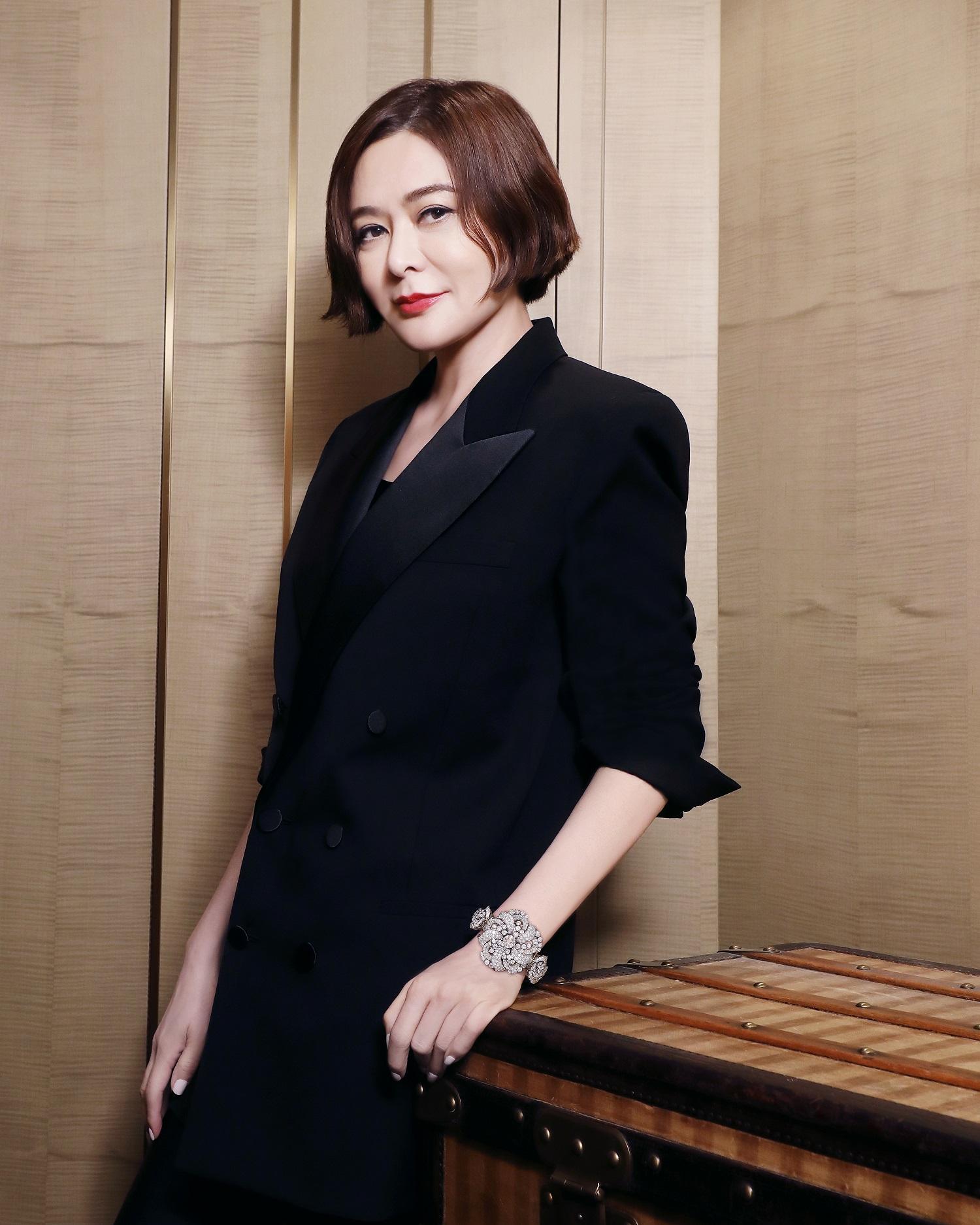 現年60歲的關之琳,是娛樂圈中有名的富婆。(資料圖片)