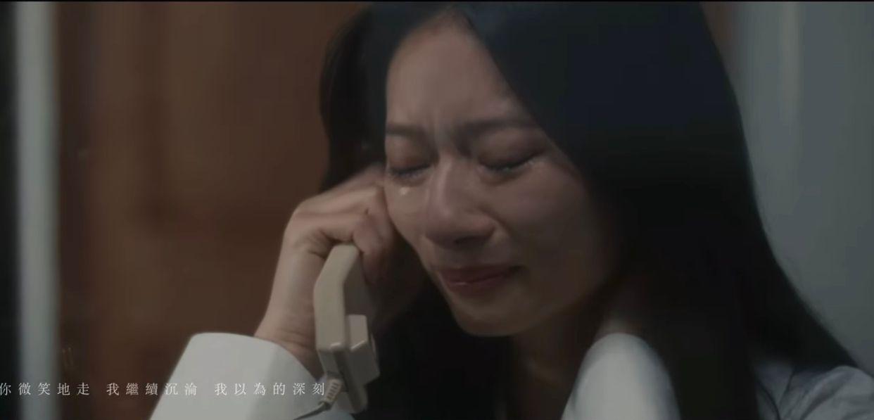 吳家忻在MV中展示喊功。