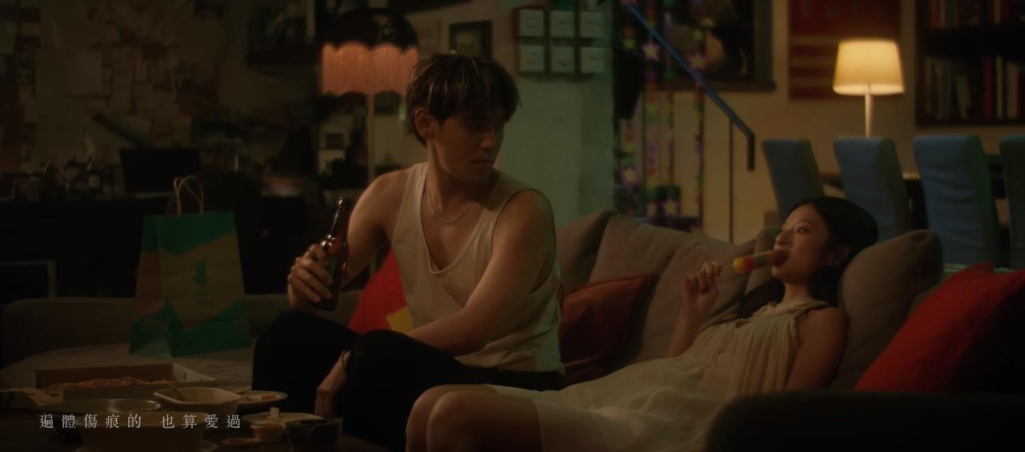 吳家忻與陳零九在MV中扮演情侶。