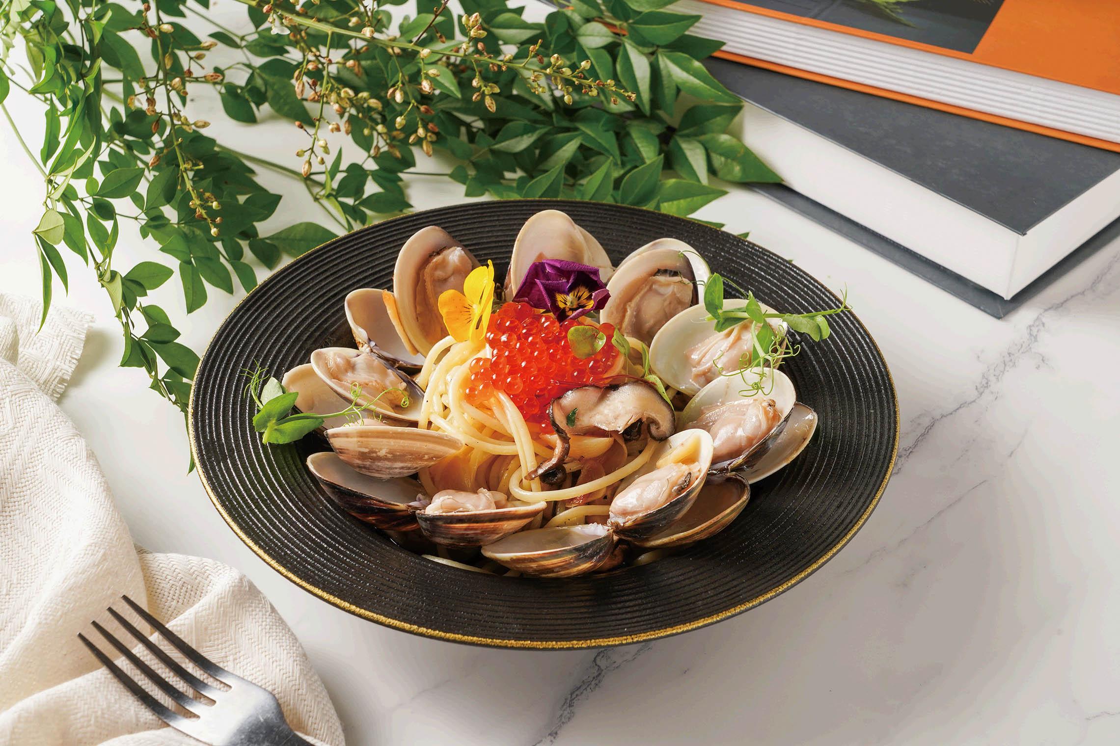 香辣檸汁大蜆三文魚籽意粉($168)