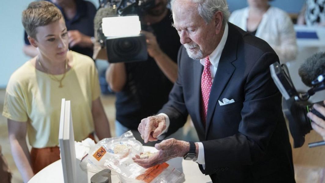 遺骸碎片一共有10塊,其中較大的2塊分別為頭骨後部及前額右部分。(網上圖片)